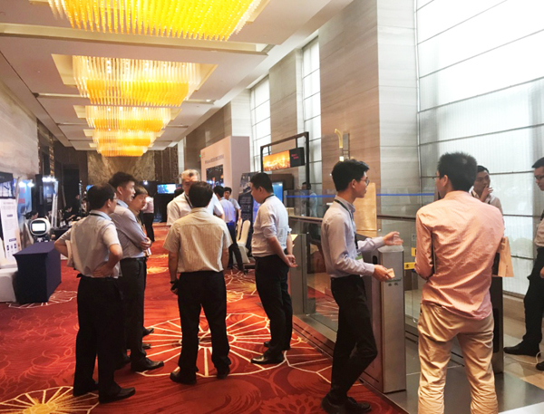 2018上海国际峰会，乐竞(中国)lejing·官方网页版,助力升级智慧机场